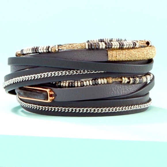 :: Stella & Dot Yves Leather Wrap Bracelet - Picture 3 of 4